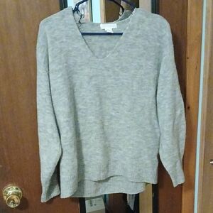 Women's V-Neck Grey Knit Sweater
